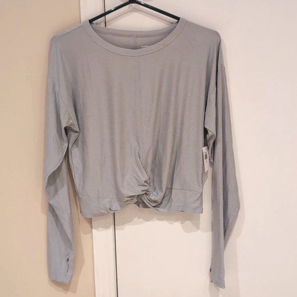 Old Navy long sleeve Activewear - Picture 2 of 4